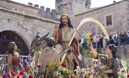 Entrada Triunfal de Jesús en Jerusalén - HorquillasyCostales.com - Semana Santa de Cáceres
